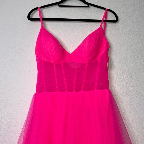 ❌ SALE❌ LA FEMME Exquisite Tulle A-Line Gown 10 - Picture 6 of 13